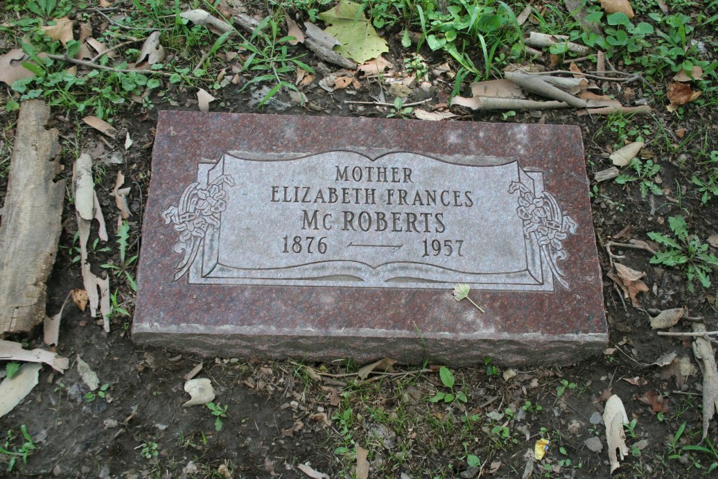 Elizabeth McRoberts-grave