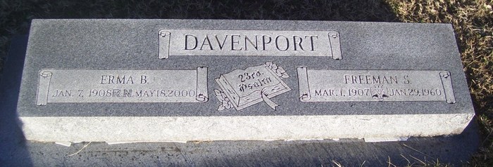 Freeman and Erma Davenport-tombstone.jpg